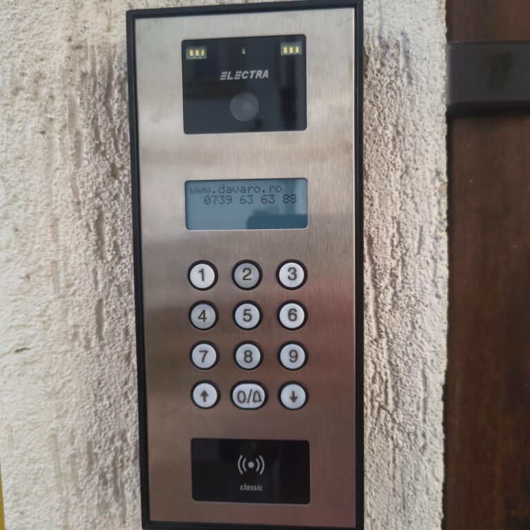 interfon scara de bloc